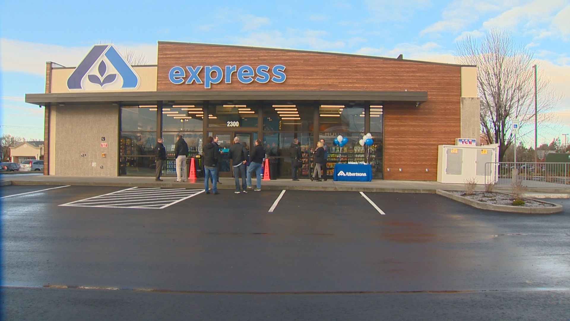 Albertsons opens ‘classy’ convenience store in Boise